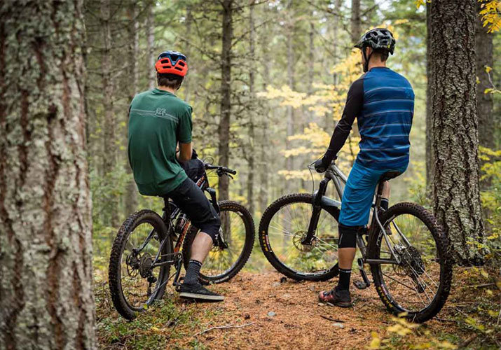 9 tipů nezbytného oblečení pro horské cyklisty