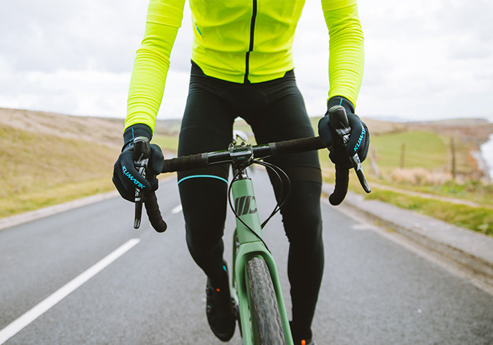 Nejviditelnější cyklistická výbava na zimní sezonu 2021