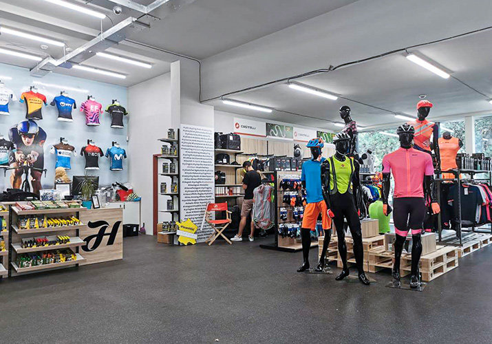 Největší prodejna s cyklooblečením na Slovensku