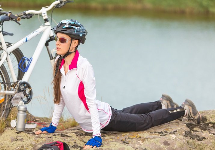Strečing po bicyklovaní. Výber cvikov pre cyklistov