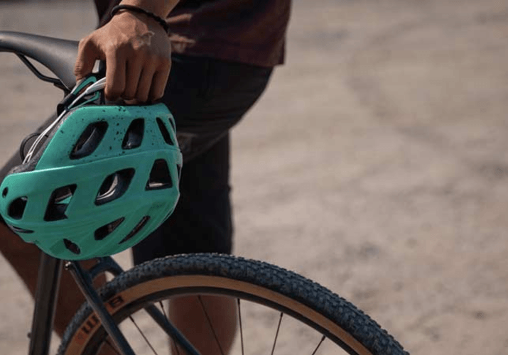 Základní cyklistické vybavení a oblečení pro začátečníky