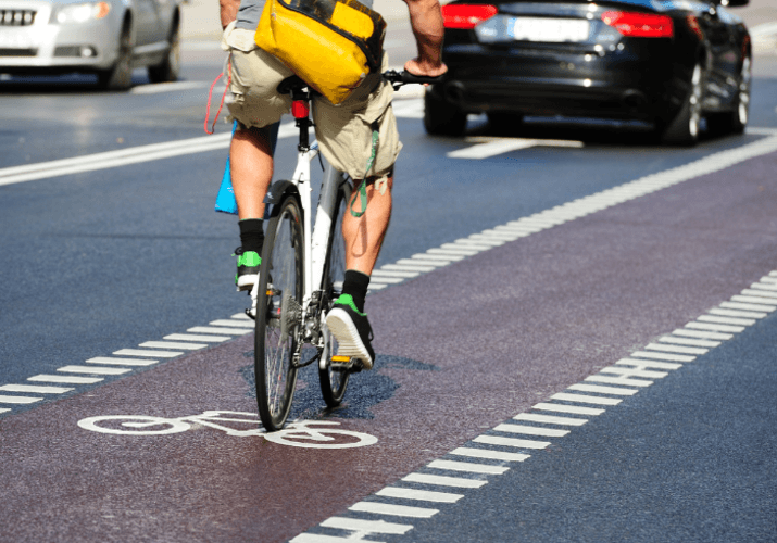 Cyklista a řidič: Patří cesta všem?