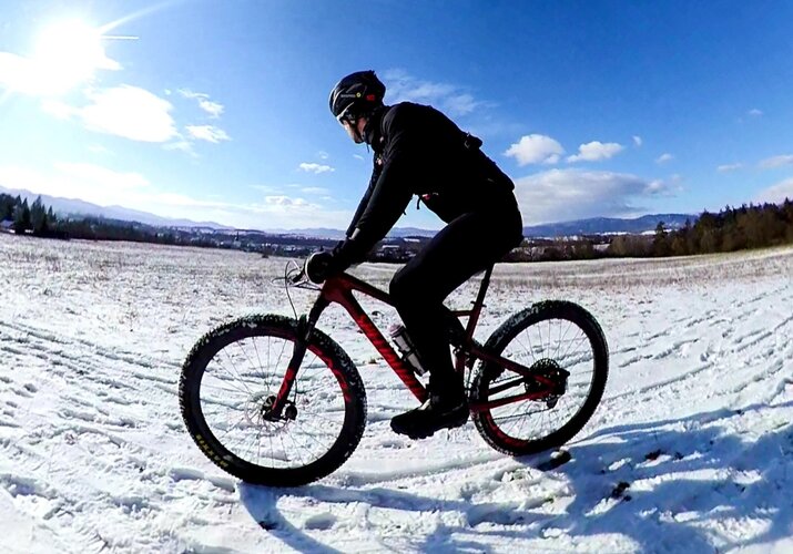 3 hlavní výhody zimní cyklistiky pro zdraví sportovce