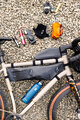 OSPREY brašna na kolo - ESCAPIST FRAME BAG L - černá