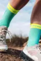 COMPRESSPORT Cyklistické ponožky klasické - PRO RACING V4.0 TRAIL - světle zelená/žlutá