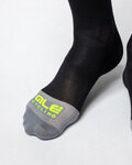 ALÉ Cyklistické ponožky klasické - COLOR BLOCK - černá/šedá