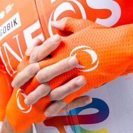 GOBIK Cyklistické rukavice krátkoprsté - VIPER - oranžová