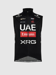 PISSEI Cyklistická vesta - UAE TEAM EMIRATES - XRG 2025 OFFICIAL WATERPROOF - černá