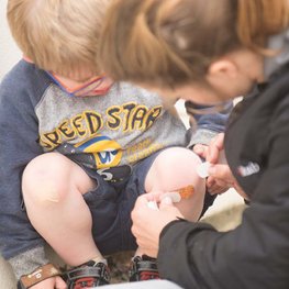 LIFESYSTEMS lékárnička - LITTLELIFE MINI FIRST AID KIT - modrá