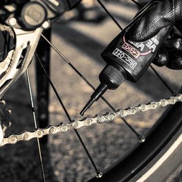 MUC-OFF mazivo - eBIKE WET CHAIN LUBE