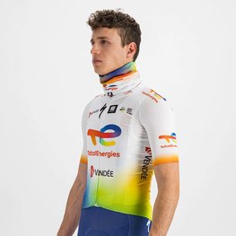 SPORTFUL Cyklistický nákrčník - TOTAL ENERGIES 2022 - oranžová/bílá/modrá/žlutá